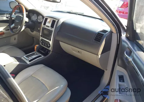 2006 Chrysler 300C из США, поврежденный, VIN 2C3LA63H26H371622